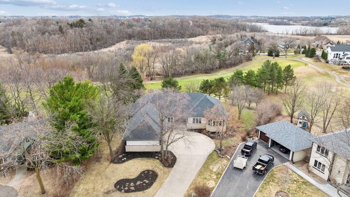 Property Photo:  2065 Woodstone Court  MN 55386 