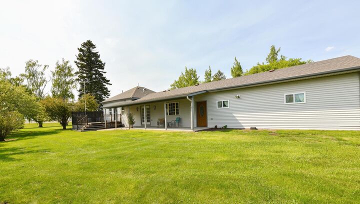 Property Photo:  3562 106 Avenue SE  ND 58480 