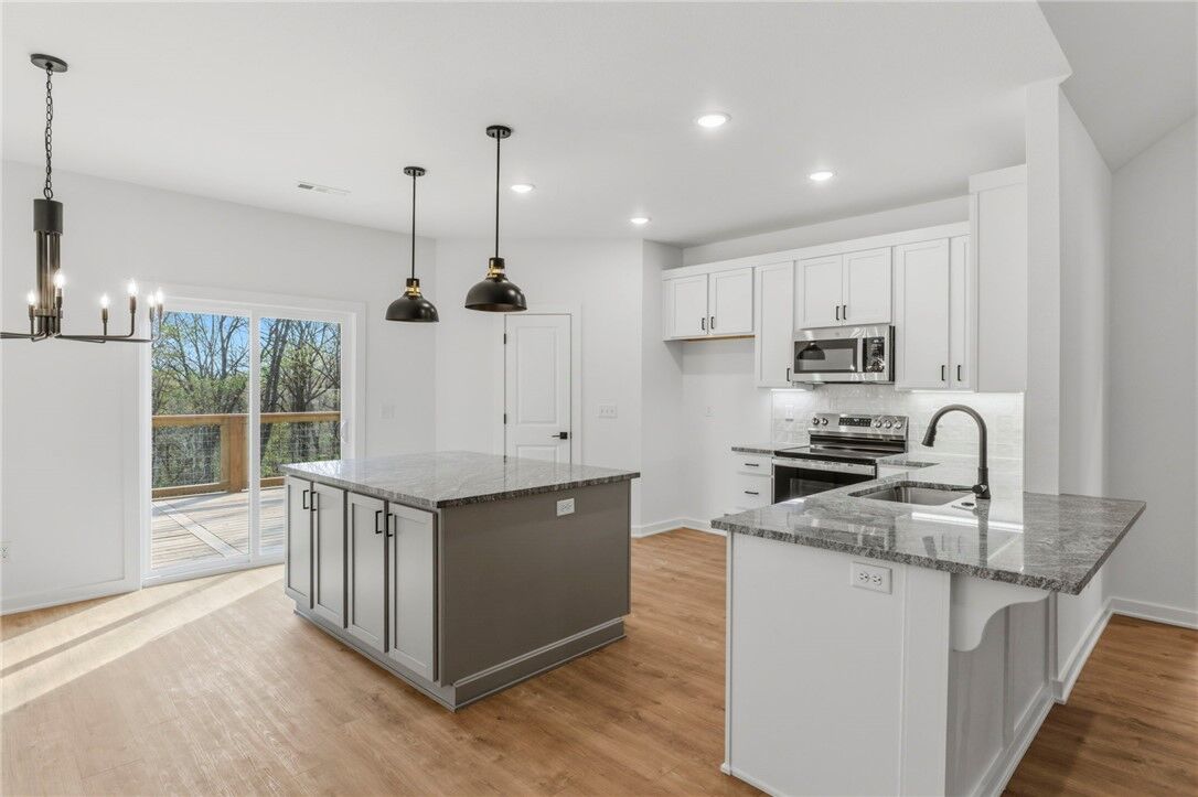 Property Photo:  98 Selkirk Drive  AR 72715 