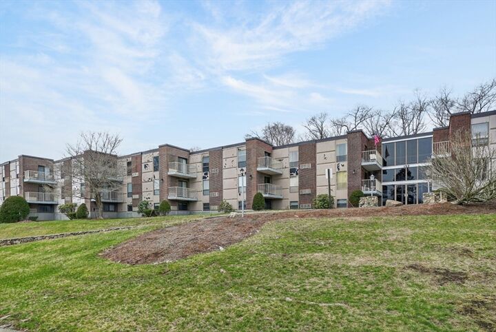 Property Photo:  152 Turner Rd 3  MA 01746 