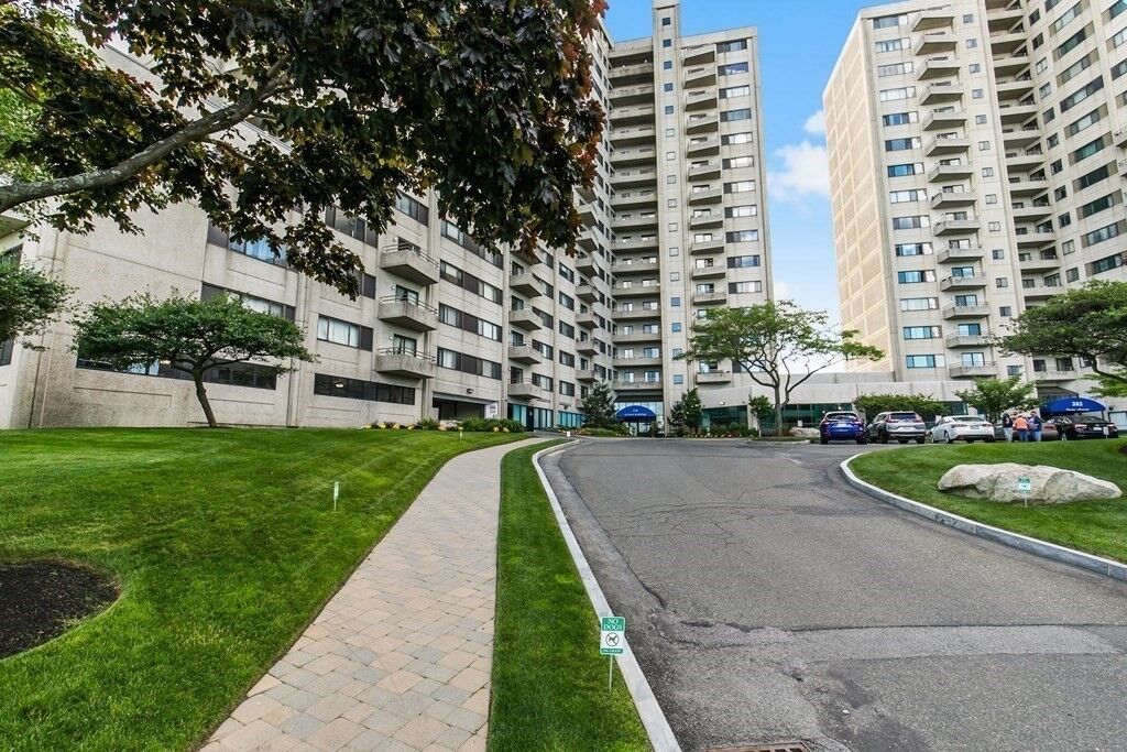 Property Photo:  376 Ocean Ave 207  MA 02151 
