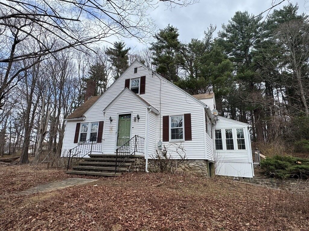 Property Photo: 775 Dennison Dr MA 01550