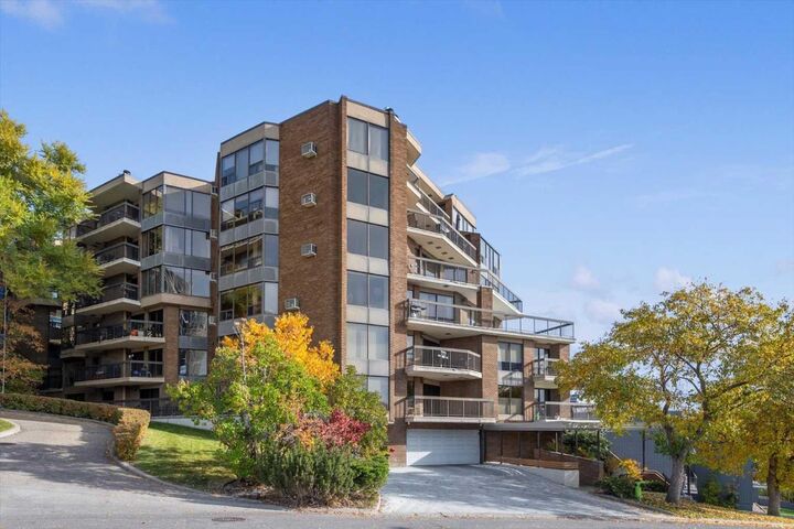 Property Photo:  320 Meredith Road NE 302  AB T2E 5A6 