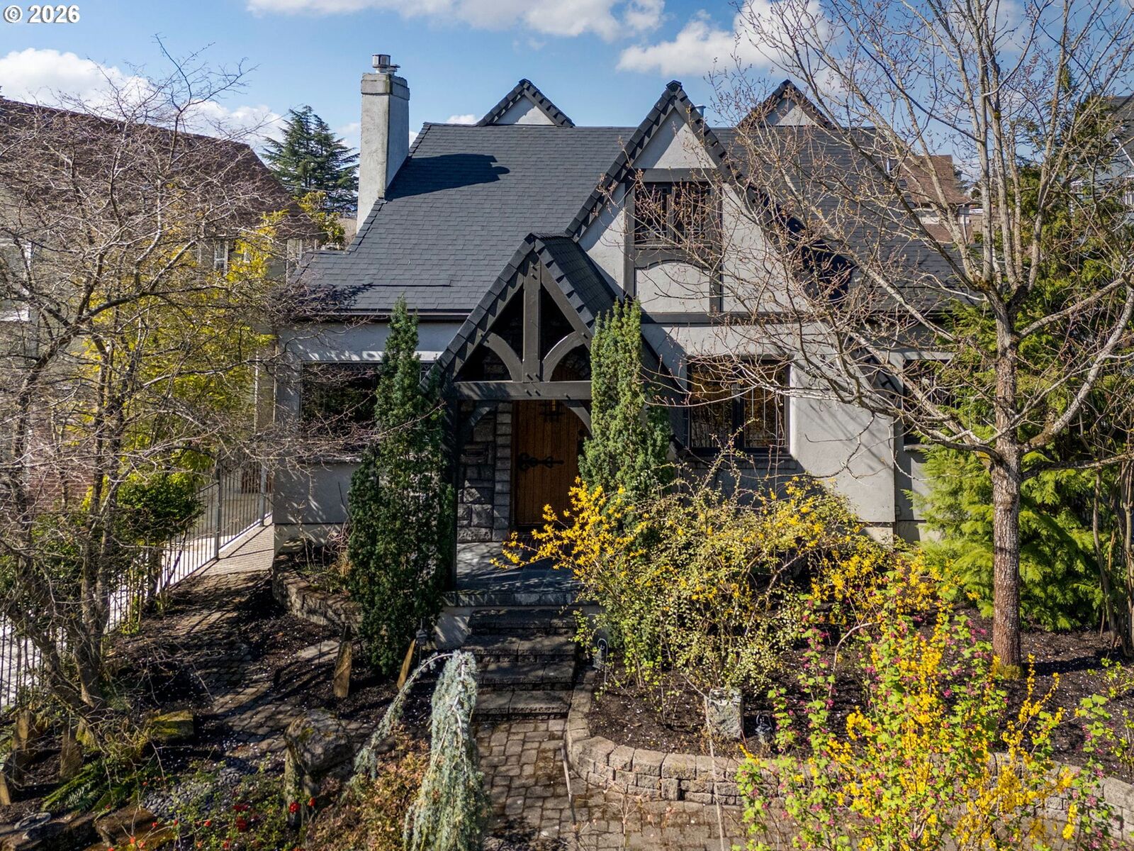 Property Photo:  3221 NE 38th Ave  OR 97212 