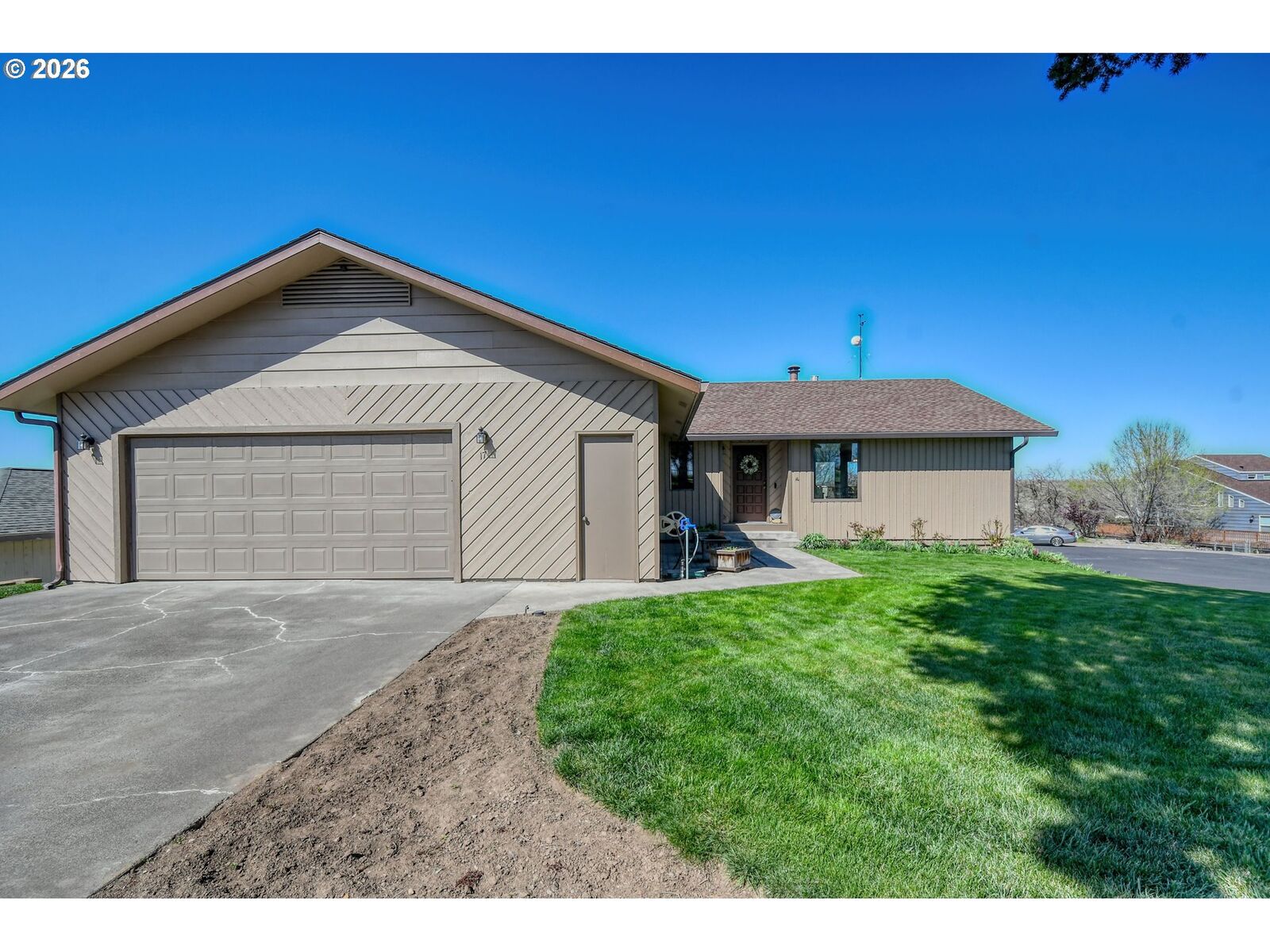 Property Photo: 17 SE Kirk Ave OR 97801