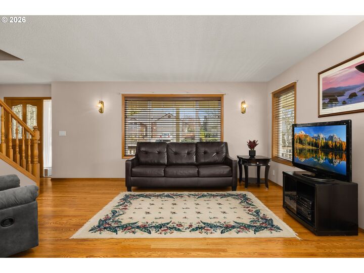 Property Photo:  2795 NE Lorie Dr  OR 97124 