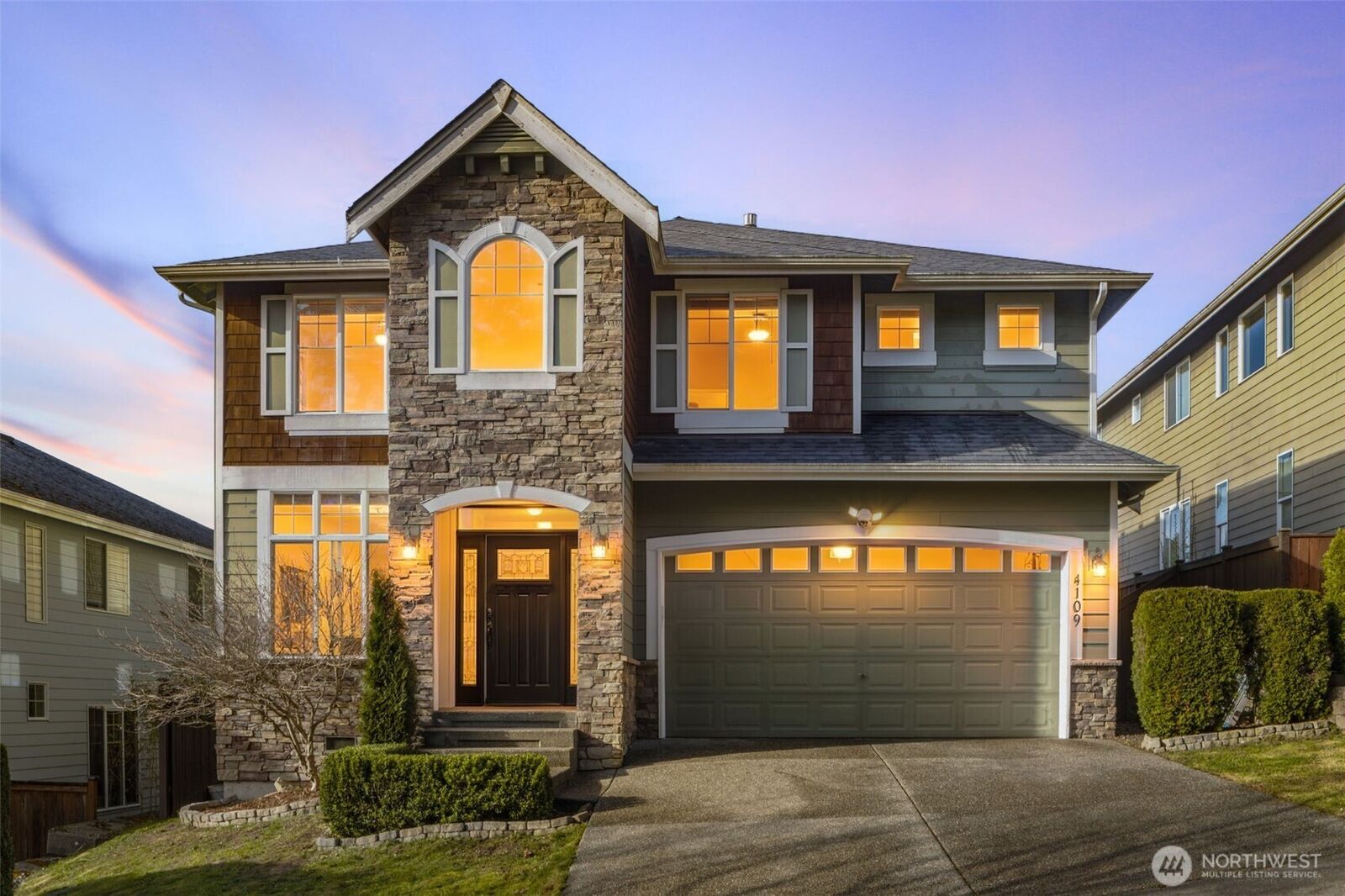 Property Photo:  4109  223rd Place SE  WA 98021 