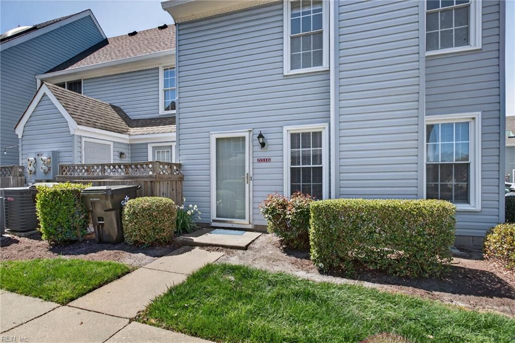 Property Photo:  5316 Lake Victoria Arch  VA 23464 