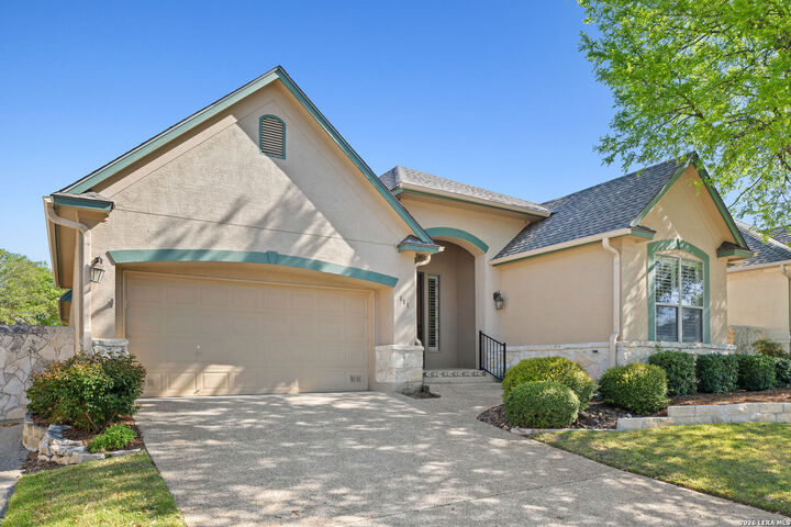 Property Photo:  111 Garden Trace  TX 78260 