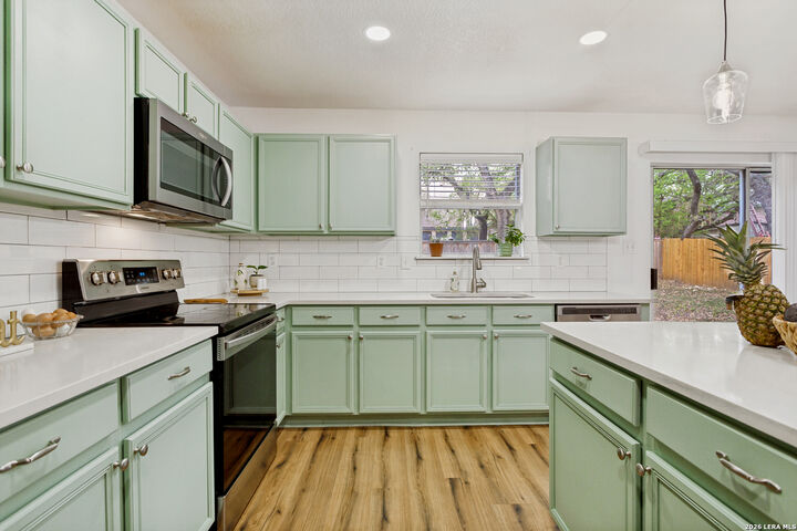 Property Photo:  7219 Avator Bay  TX 78250 