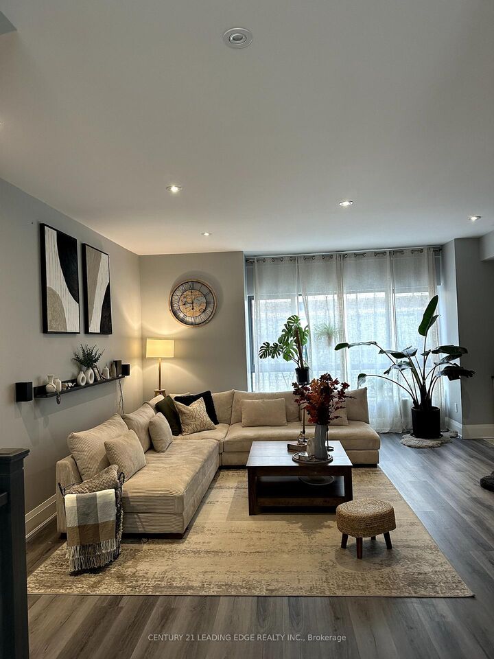 Property Photo:  369 Essa Road 45  ON L4N 9C8 