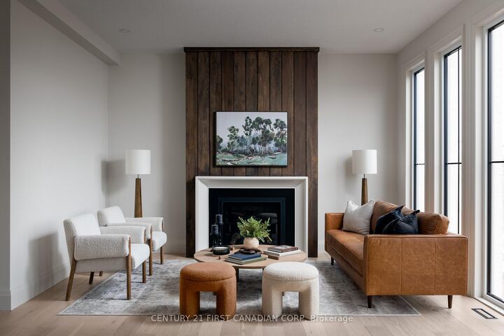 Property Photo:  2160 Linkway Boulevard  ON N6K 0C8 