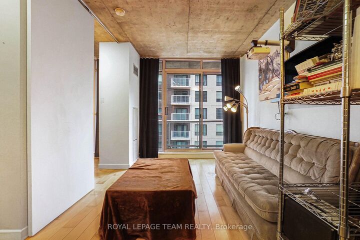 Property Photo: 179 George Street 1005 ON K1N 1J8