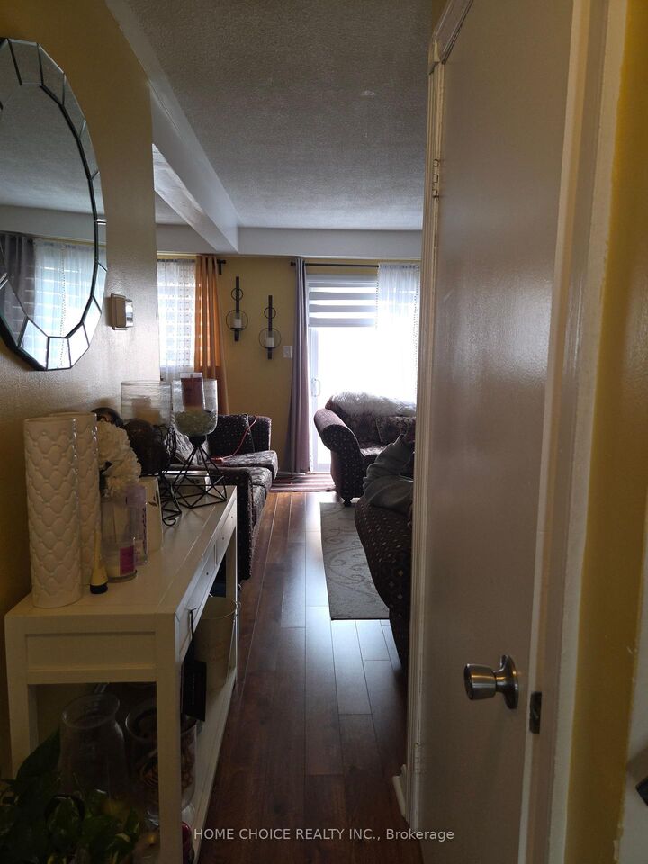 Property Photo: 59 Craigleigh Crescent 59 ON L6T 2E3