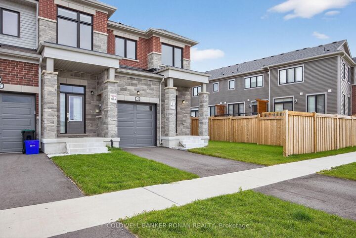 Property Photo: 29 Milady Crescent ON L9J 0X3
