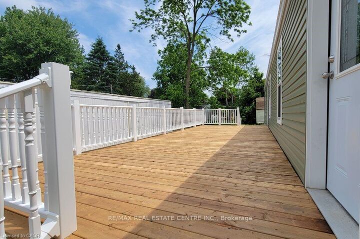 Property Photo:  77 Park Lane  ON N0B 2J0 