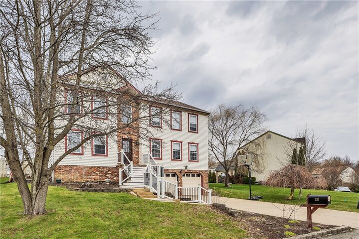 Property Photo:  537 Jackson Dr  PA 15613 