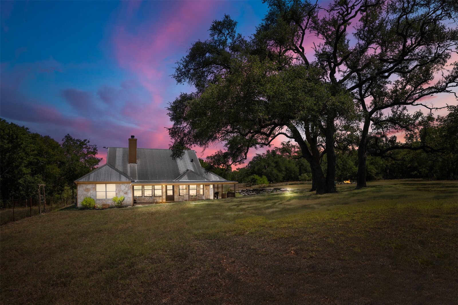 Property Photo: 10621 Fm 150 W TX 78619