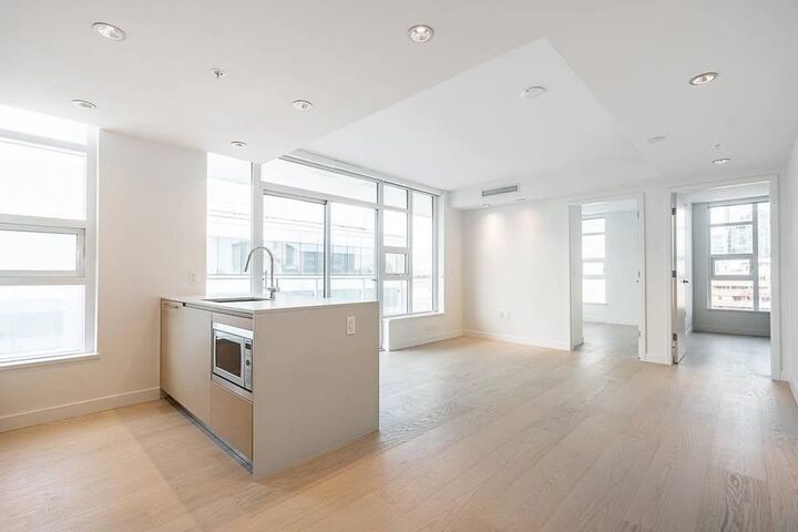 Property Photo:  1289 Hornby Street 2X05  BC V6Z 0G7 