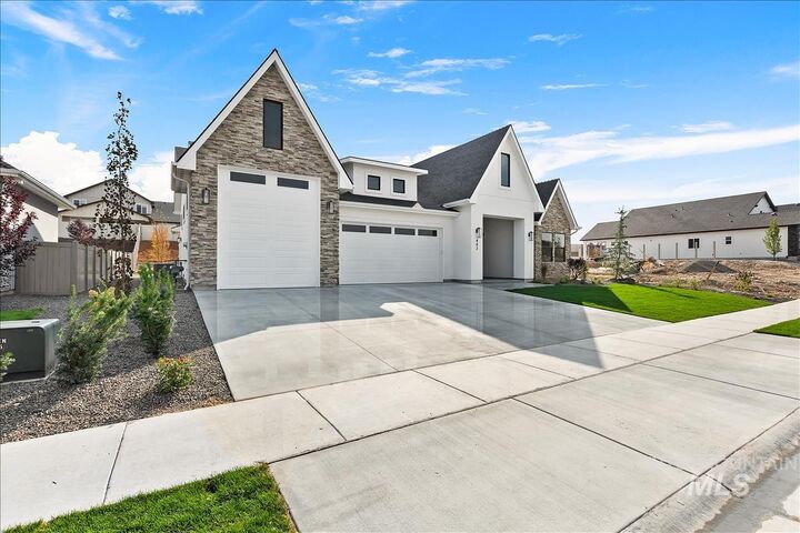 Property Photo:  9833 S Peregrine Falcon Ave.  ID 83686 