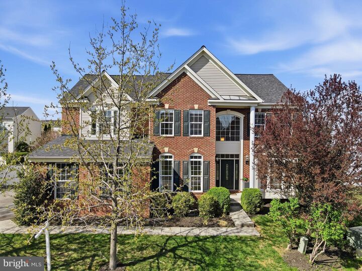 Property Photo:  22320 Lost Branch Circle  VA 20148 