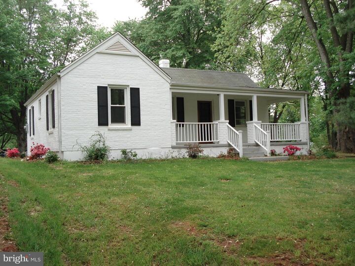 Property Photo:  4009 Graceland  VA 20119 