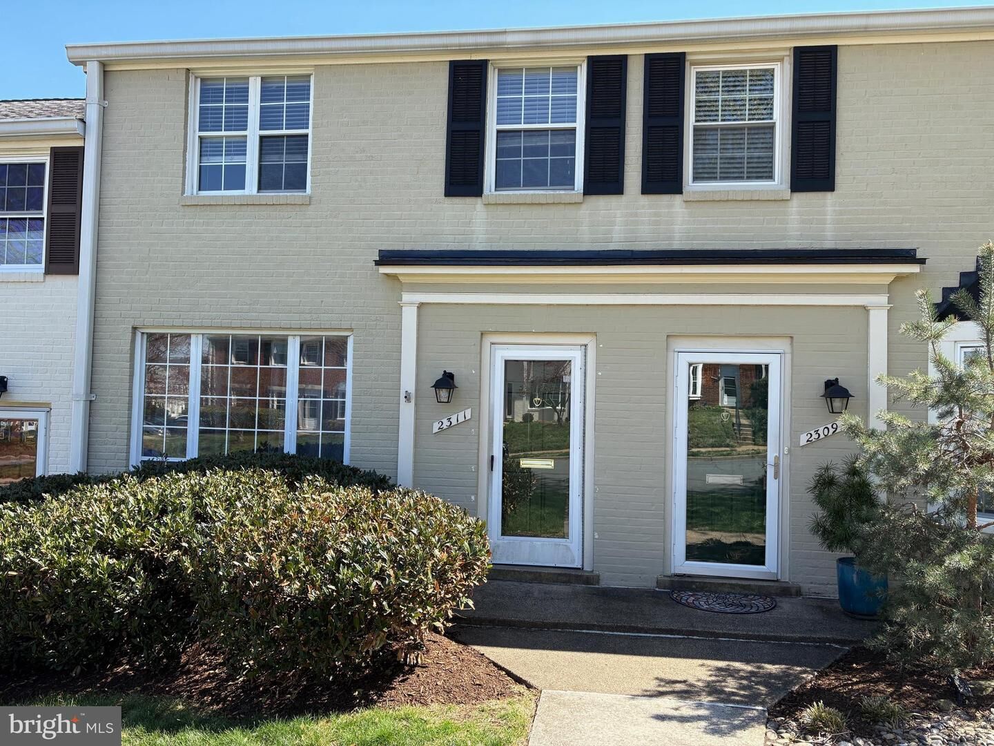 Property Photo:  2311 N Dearing Street  VA 22302 