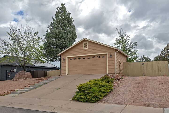 Property Photo: 1032 W Rim View Road AZ 85541