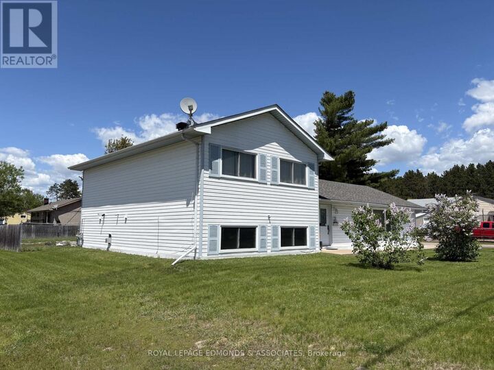 Property Photo: 31 Silke Drive ON K8H 2L3