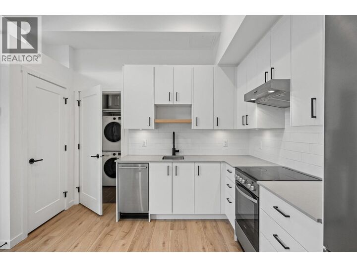Property Photo: 660 Cawston Avenue 105B BC V1Y 9M1