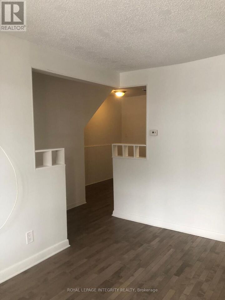 Property Photo:  129 Pamilla Street  ON K1S 3K9 