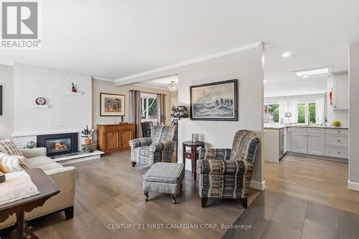 Photo de la propriété:  738 Inverness Avenue  ON N6H 3C9 