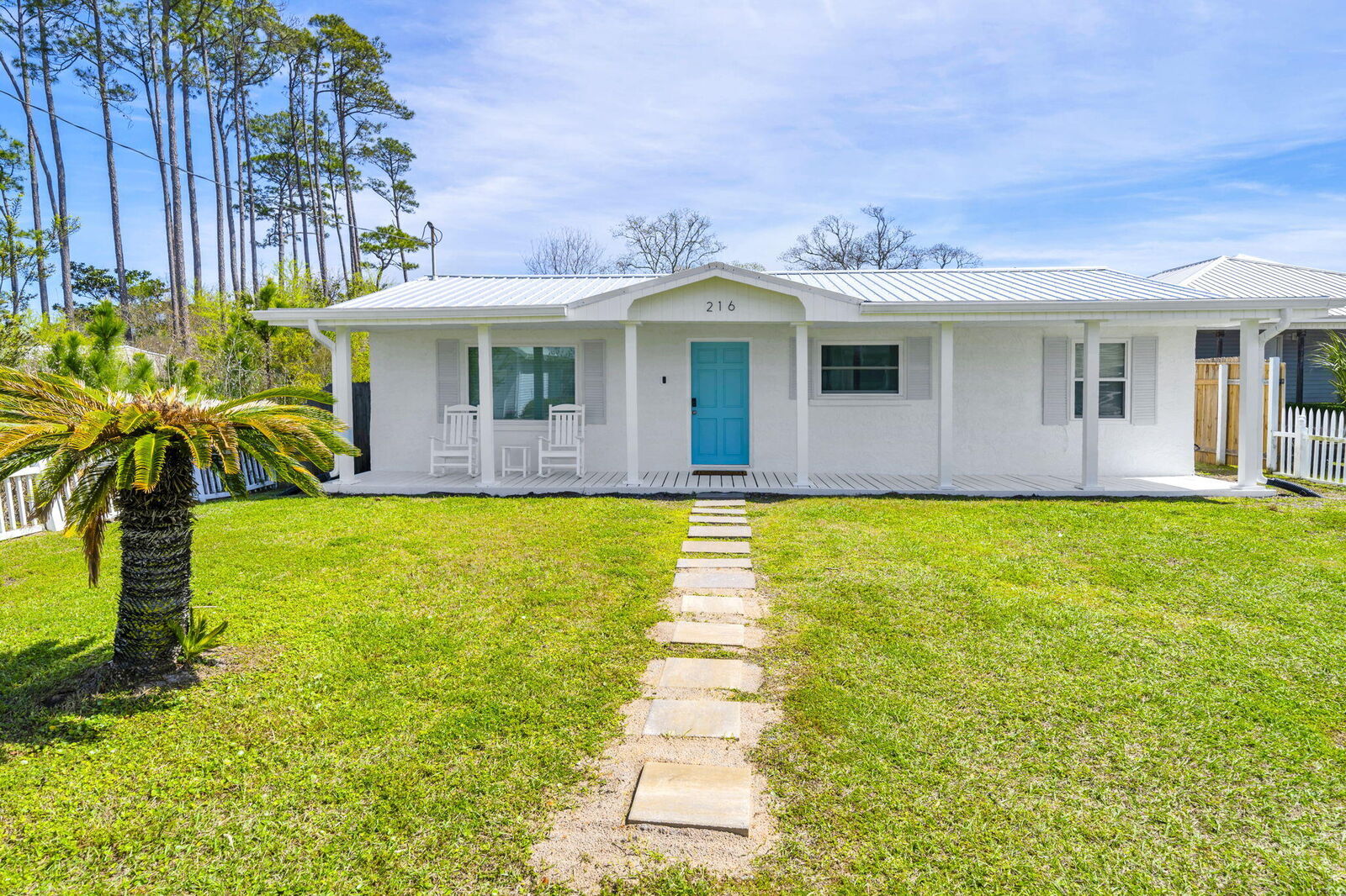 Property Photo: 216 Palm Beach Drive FL 32413