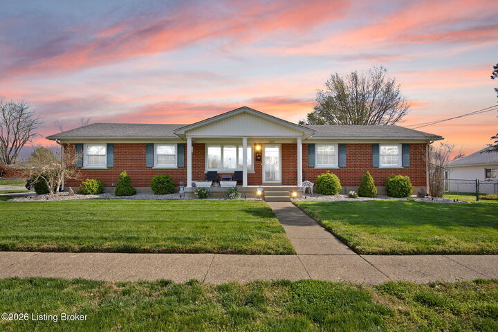 Property Photo:  2407 Roddy Rd  KY 40216 