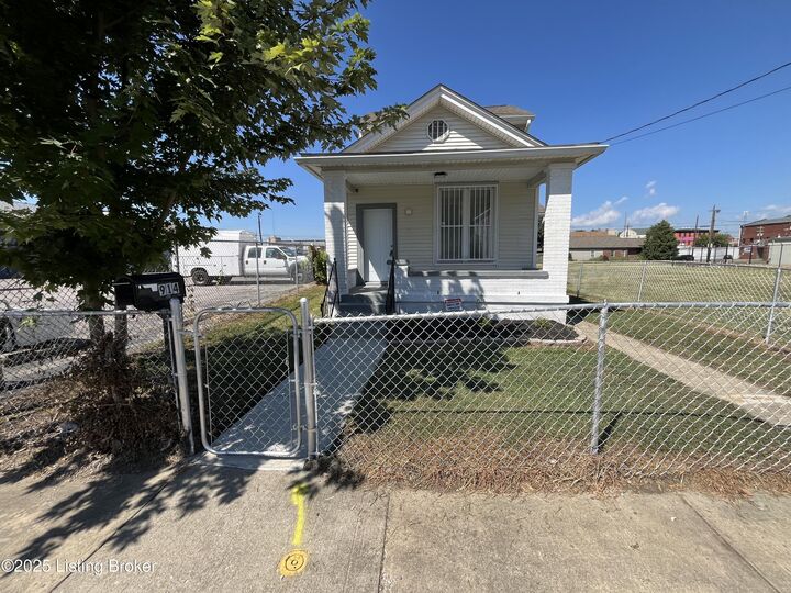 Property Photo:  914 S Preston St  KY 40203 
