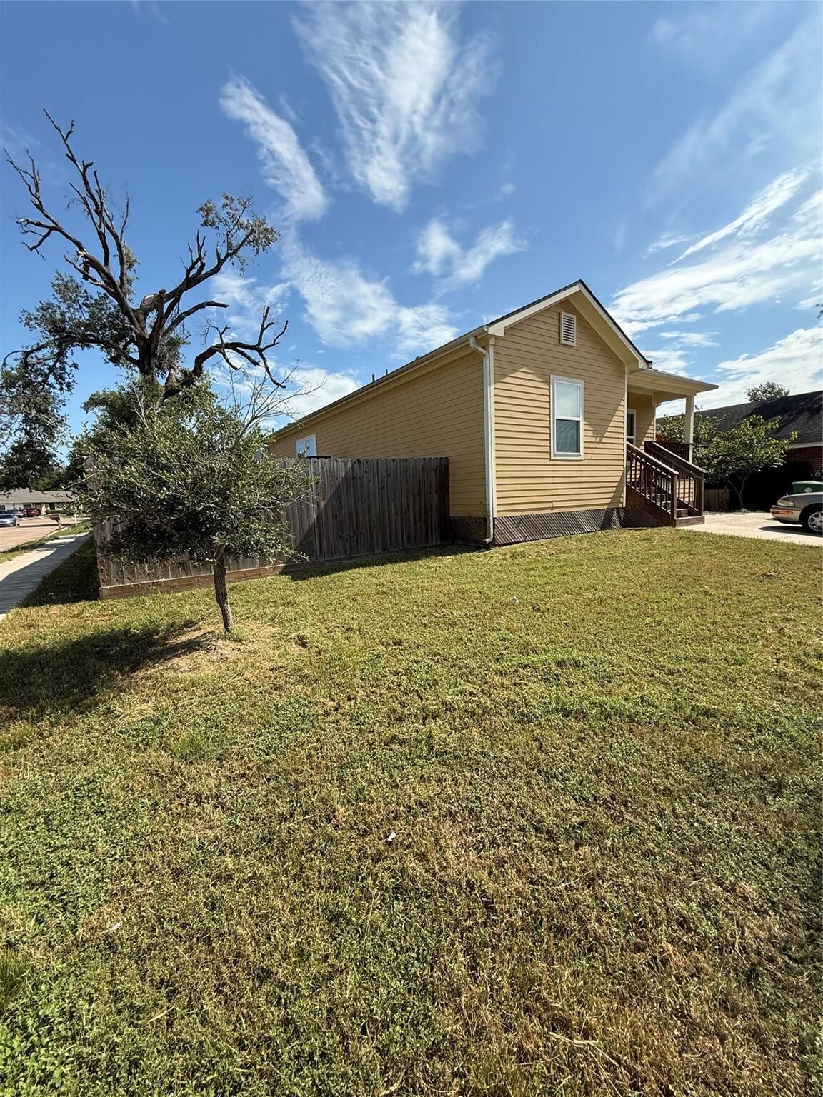 Property Photo:  11639 Woodbuck Trail  TX 77013 
