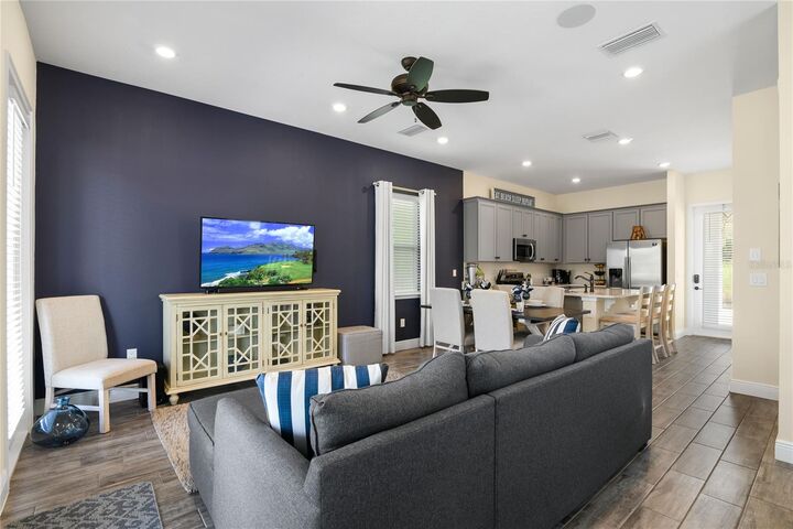 Property Photo:  8040 Lost Shaker Lane  FL 34747 