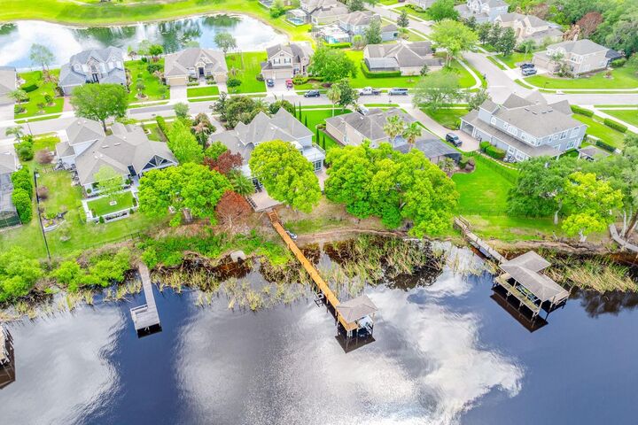 Property Photo:  14255 Hampshire Bay Circle  FL 34787 