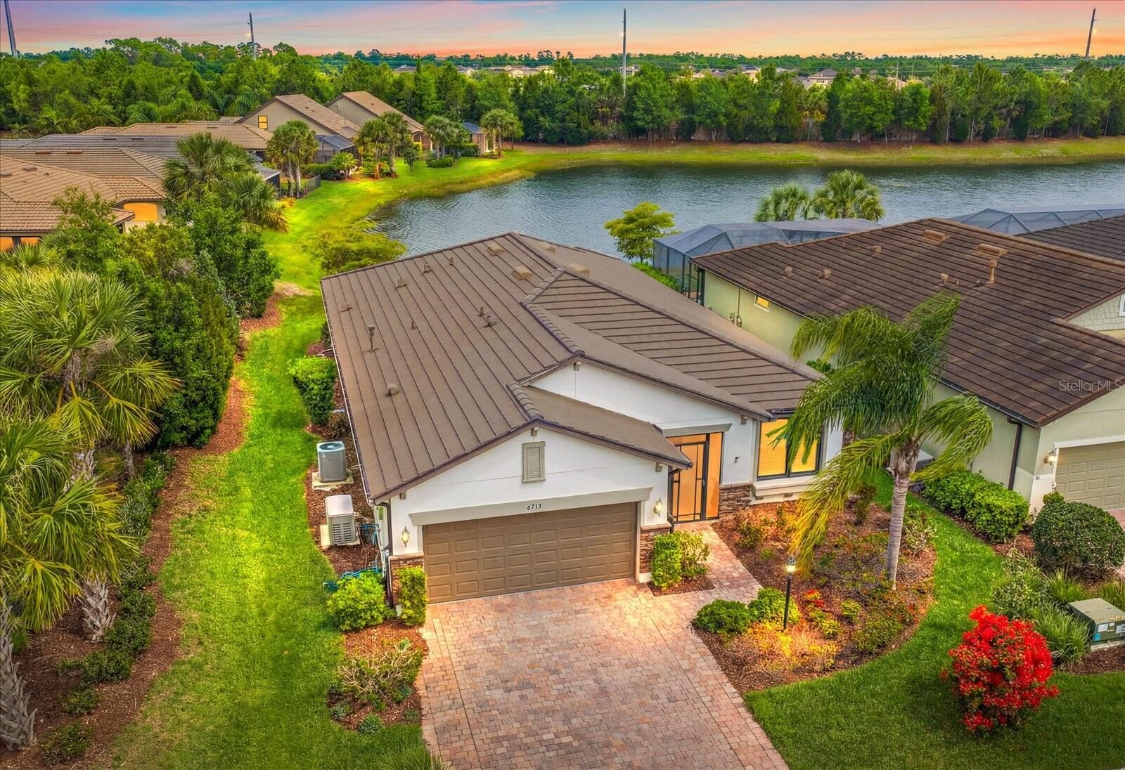 Property Photo: 6713 Chester Trail FL 34202
