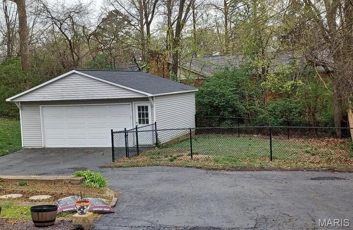 Property Photo:  7910 S Rock Hill Road  MO 63123 