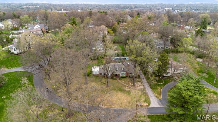 Property Photo:  58 Frontenac Estates Drive  MO 63131 