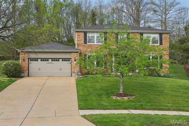 Property Photo:  605 Waterford Ridge Court  MO 63021 