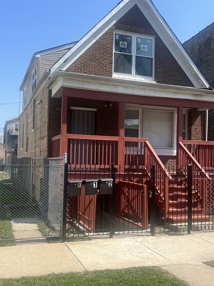 Property Photo:  1249 S Kolin Avenue 2  IL 60623 