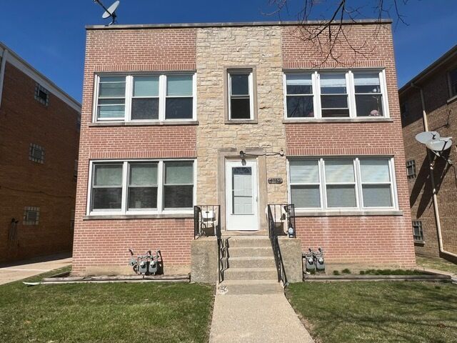 Property Photo:  4952 Hull Street 2E  IL 60077 