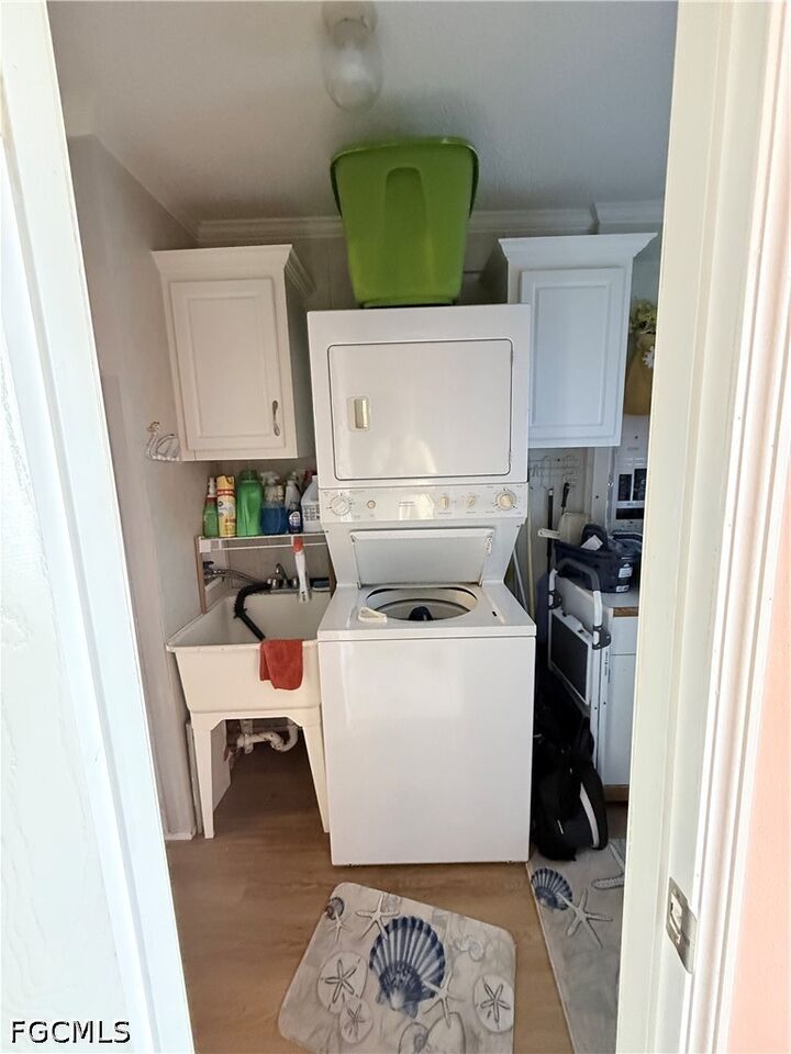 Property Photo:  51 Amsterdam Avenue 51A  FL 33950 