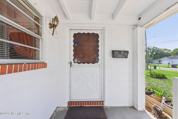 Property Photo:  6611 Romilly Drive  FL 32210 