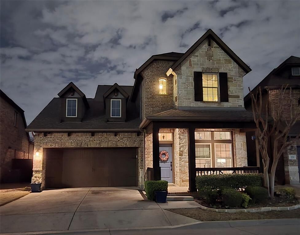 Property Photo: 2128 Meridian Way TX 75080