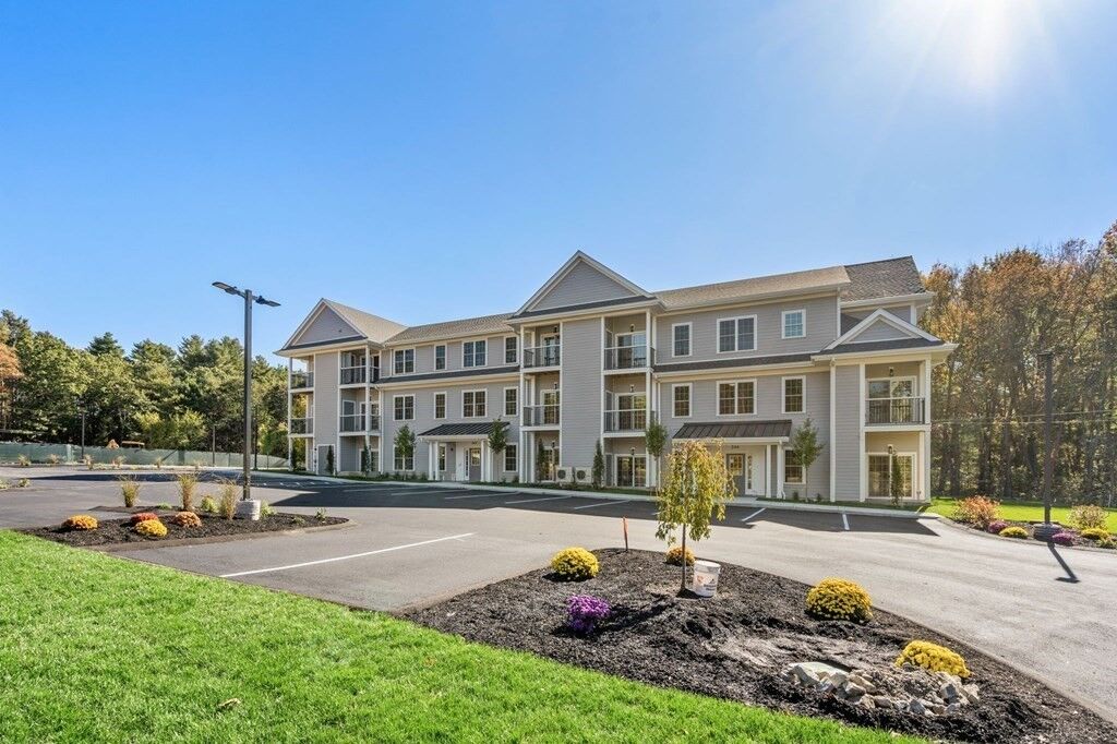 Property Photo: 242 Main 203 MA 02054