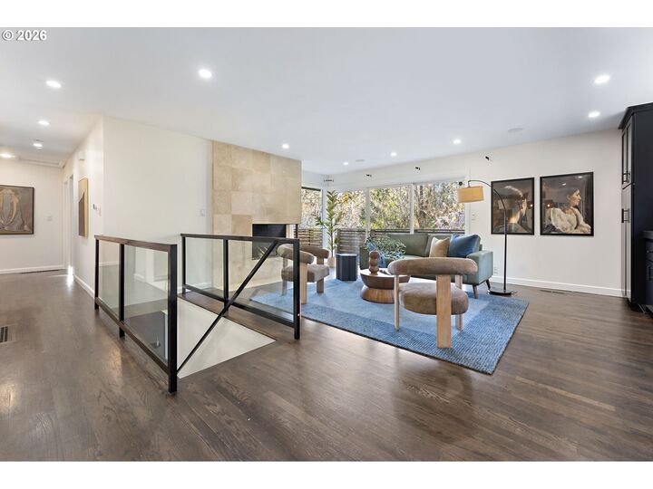 Property Photo:  5054 SW 26th Pl  OR 97239 