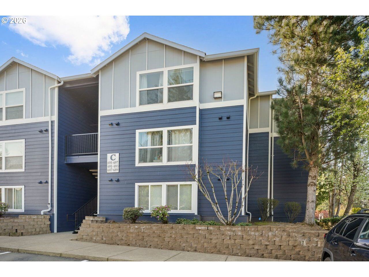 Property Photo: 697 NE 162nd Ave 308 OR 97230